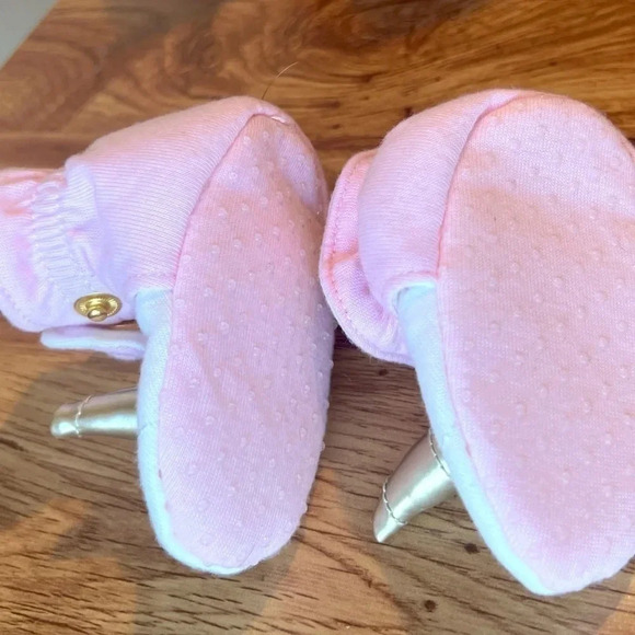 Unicorn Baby Booties Pink Gold Snap Closure Soft Sole Infant Shoes‎ - Picture 2 of 4
